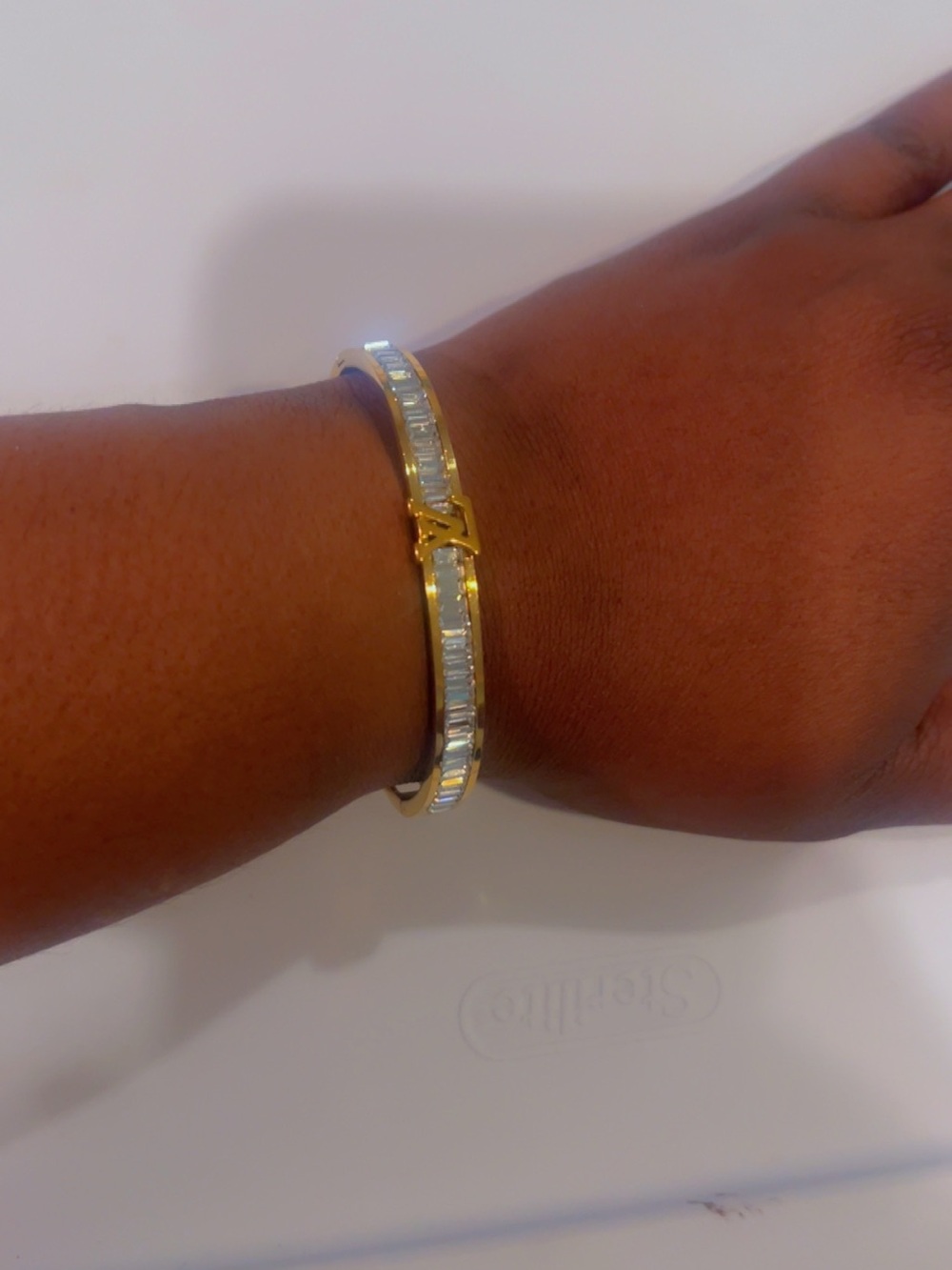 Gold-Tone Clear Crystal Hinged Bangle Bracelet - Unbranded #0029